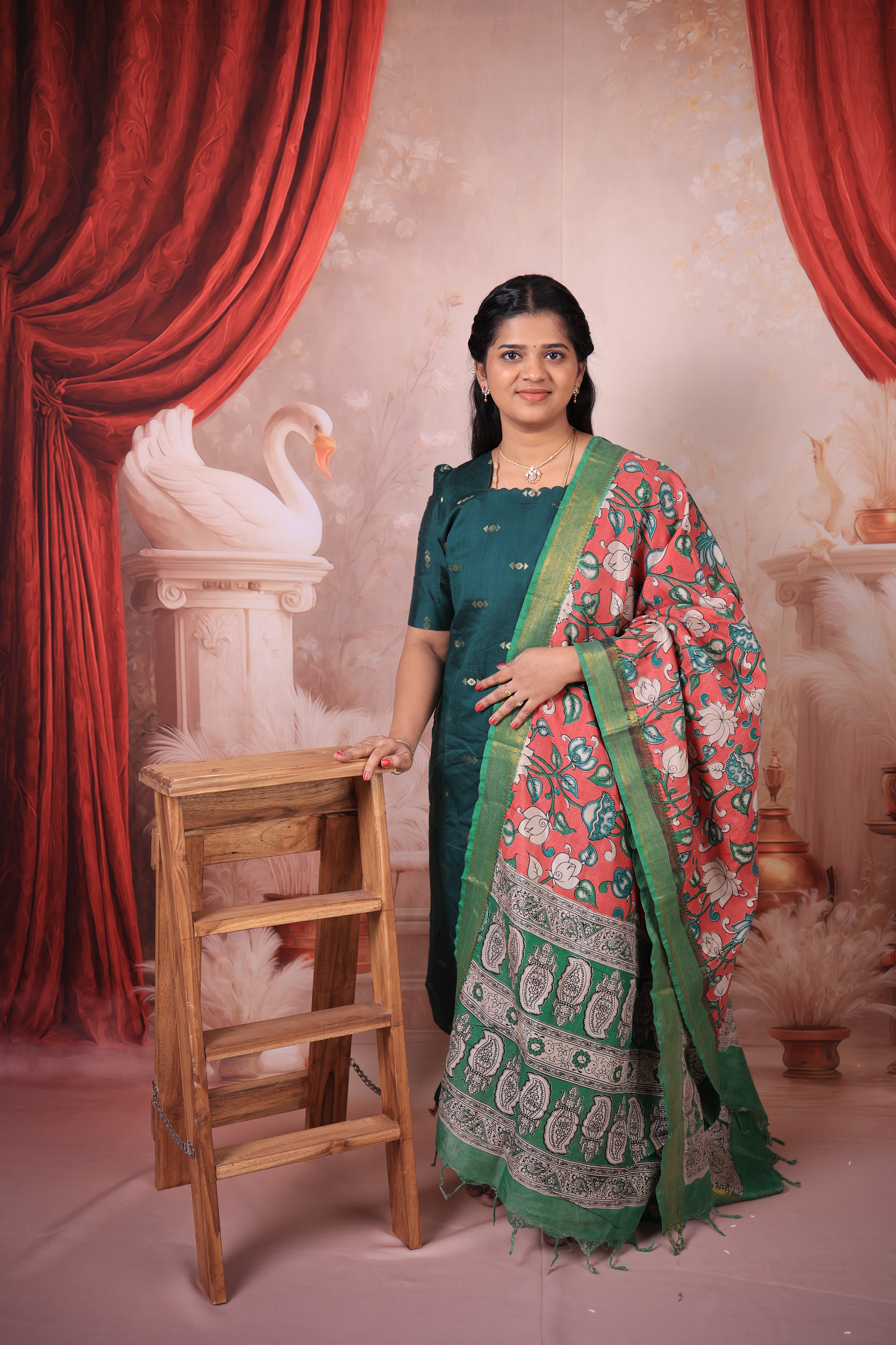 Bottle Green Kurta with Kalamkari Shawl