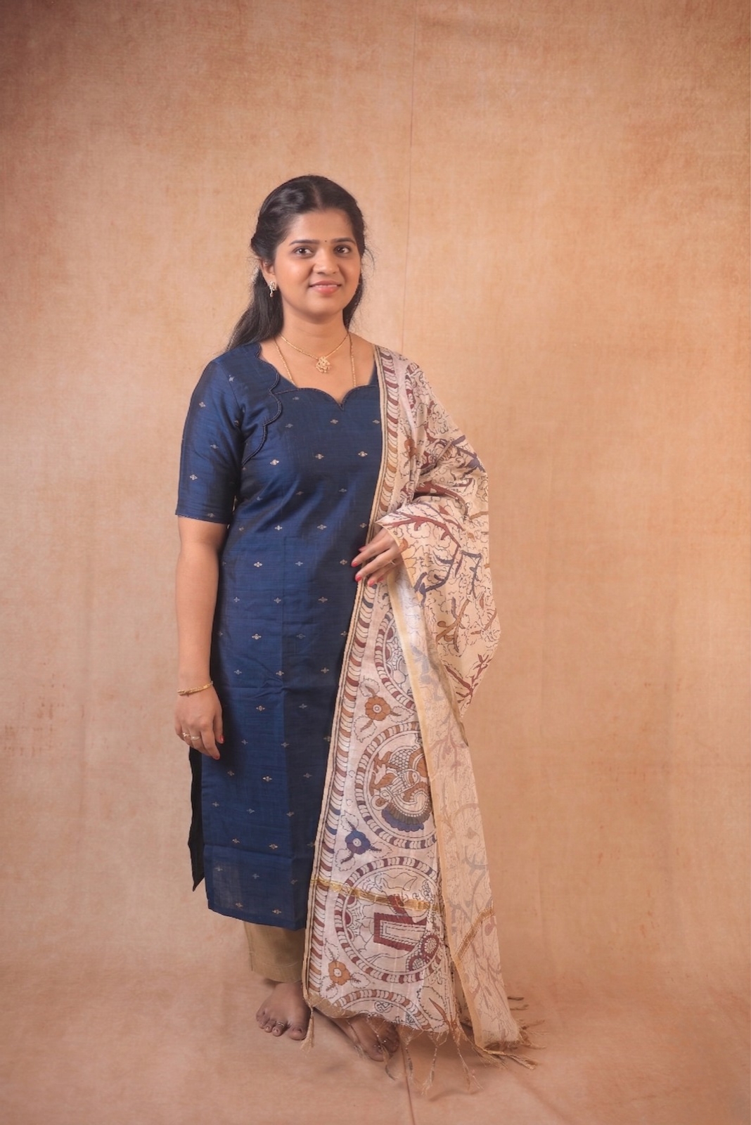 navy Blue kurta with kalamkari shawl