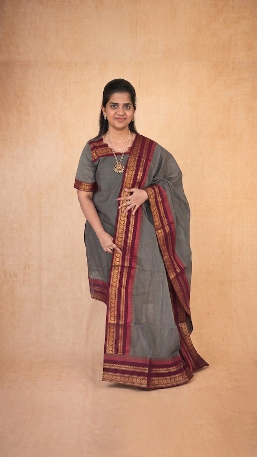 Grey Kurta with Maroon Shawl